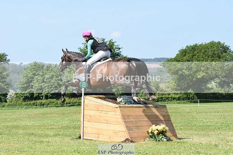 230527-110138-08779 - 265-ISAAC_NEWTON-Jess_Rimmer-XC