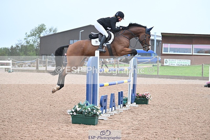 231013A-162342-03306 - Cls 10 National 1.30m Open