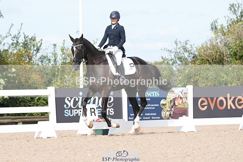 250906-115652-02073 - 034-Jasmine.SmithNigrasine.Rain