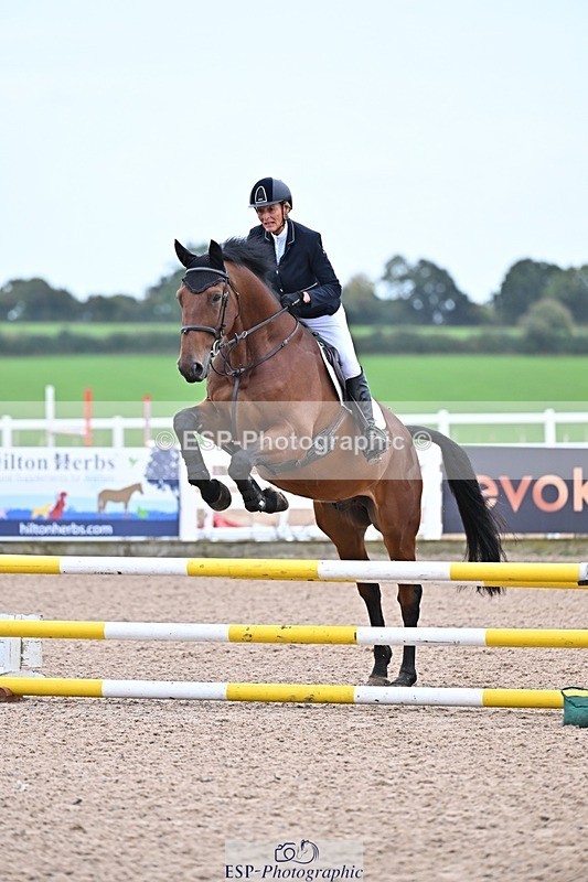 250914-094631-08255 - Cls 32 Snr British Novice and 90cm Open