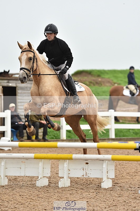 220829A-171750-00402 - 80cm Classes 5a 5b & 6