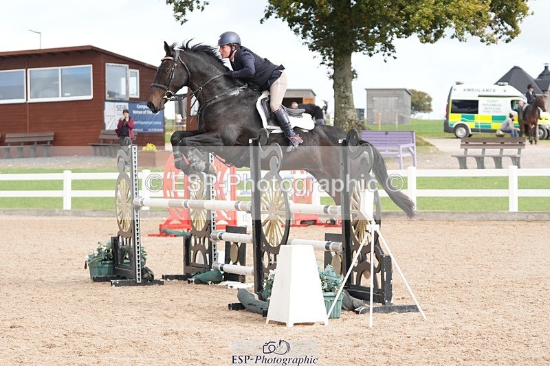 251005-132725-03545 - Cls 27 1.05m Amateur Qualifier