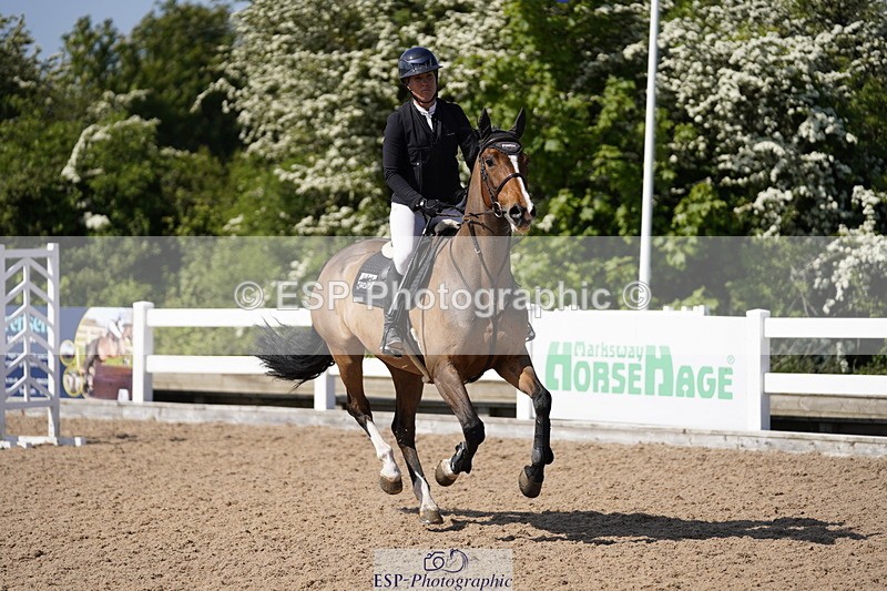 230527A-102020-03635 - Cls 19 British Novice & 90cm Open