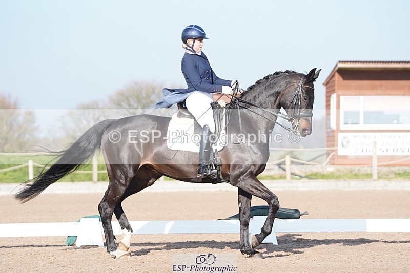 250403-090408-00114 - 003-Abbie.Newbury-Seagry.Firstamour