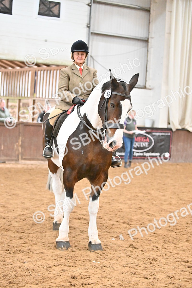 SBM_002667 - Class 28,29 - Ridden Irish & Coloured