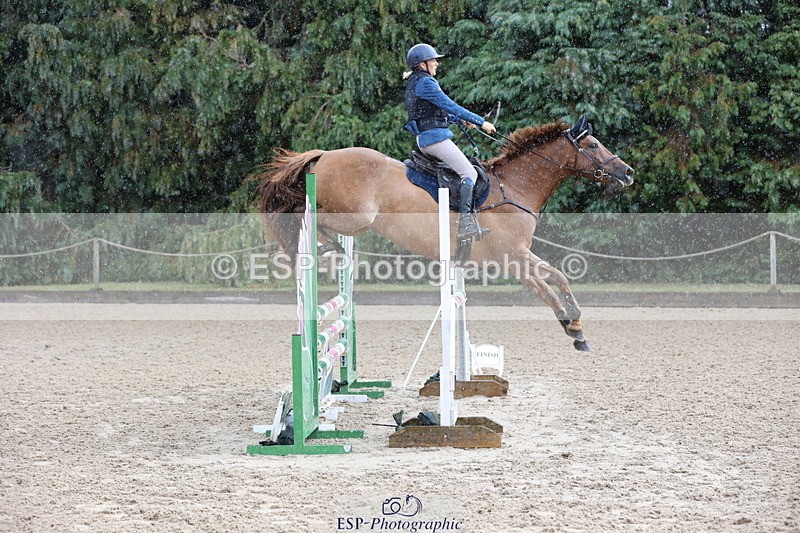 250831A-121606-10147 - Cls 42 Snr 1m Grand Prix