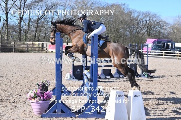 BPP_3426 - CLASS 4 Senior British Novice/ 90cm Open