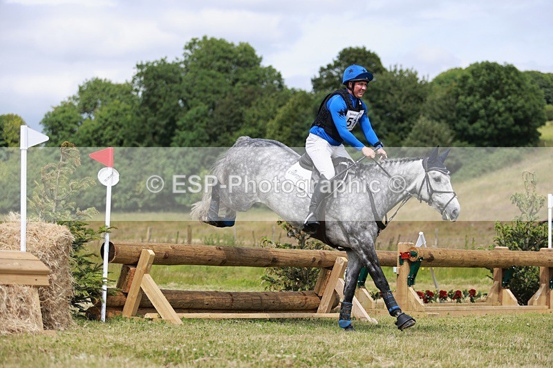 240630X-153415-9290 - 511-Tim_Cheffings-HIVES_LUCKY_BOUNCER