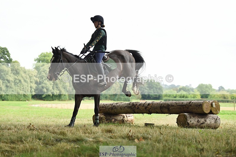 230817-132040-02015 - Kay's 1st Group - XC