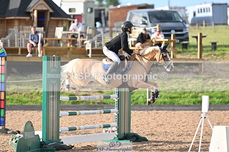 240628A-193400-01930 - Cls 7 Graham Heath 128cm + 138cm