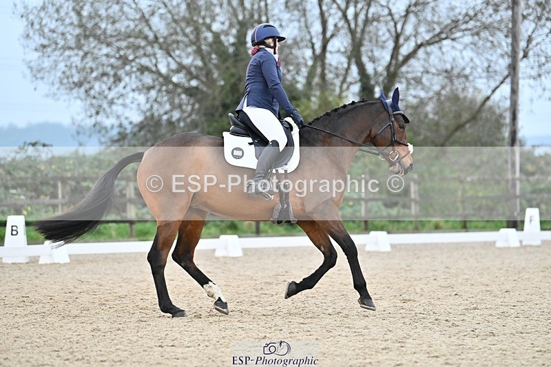 241103-155525-03271 - Novice 1 - 14.44 to 16.08