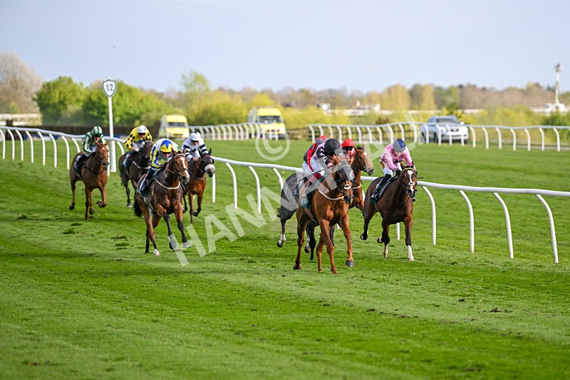 240424-Race 7-Fly Pass-8530 - Race 7