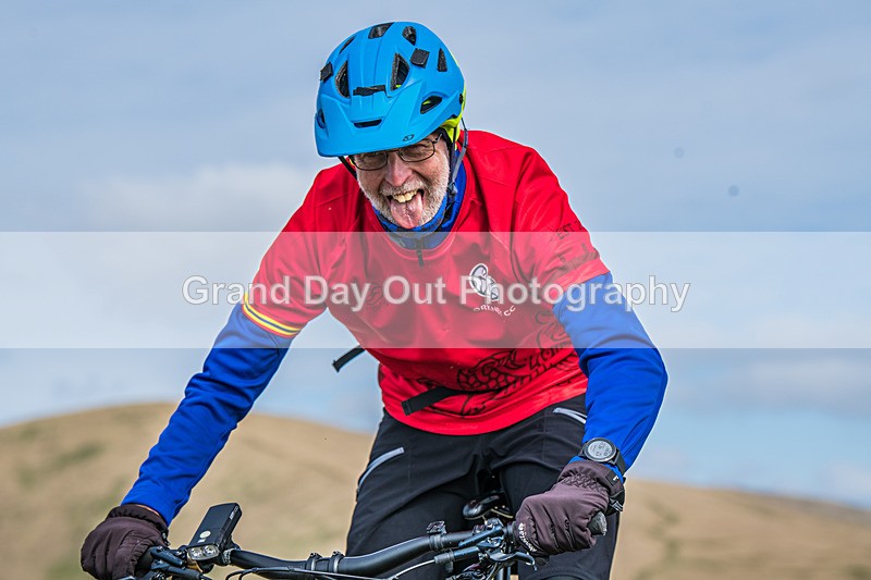 Arant haw-281 - Kendal Winter League Arant Haw Fell Races Sunday 2nd April 2023