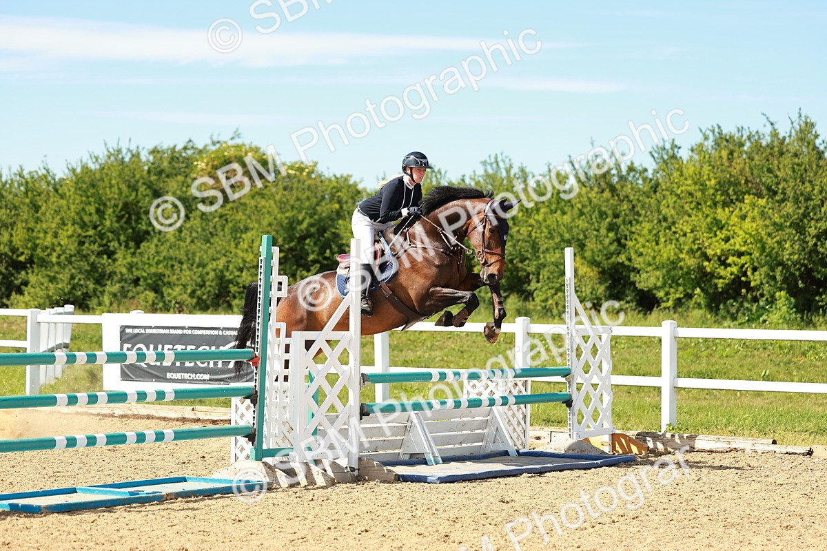 SBM_002706 - Class 4 - Senior Newcomers - 1.10m