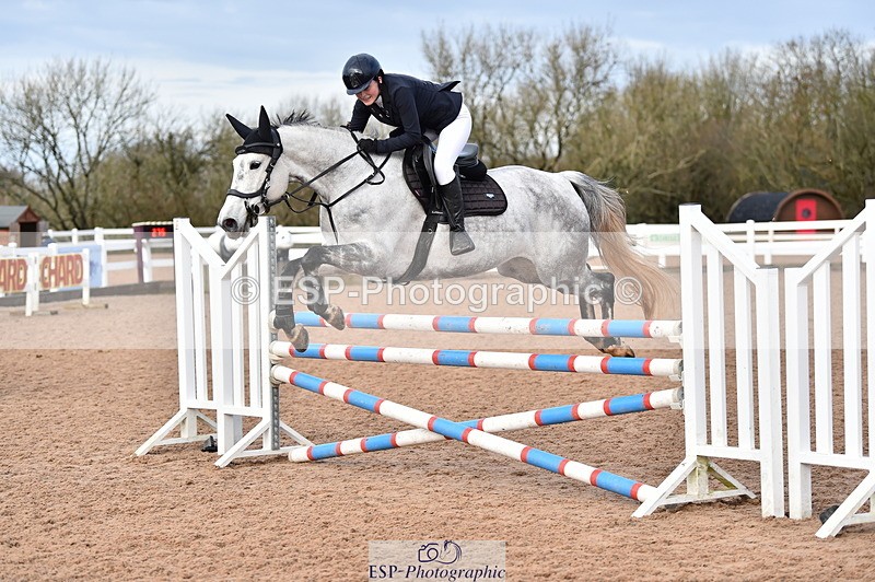 231203A-125902-01252 - Cls 9+10 Children on Horses 1m & 1.10m