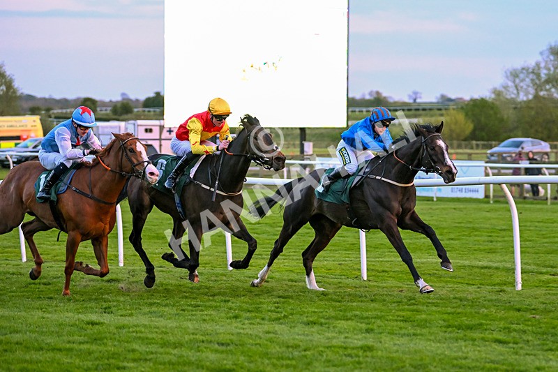 300424-Race 7-Highjacked-3229 - Race 7