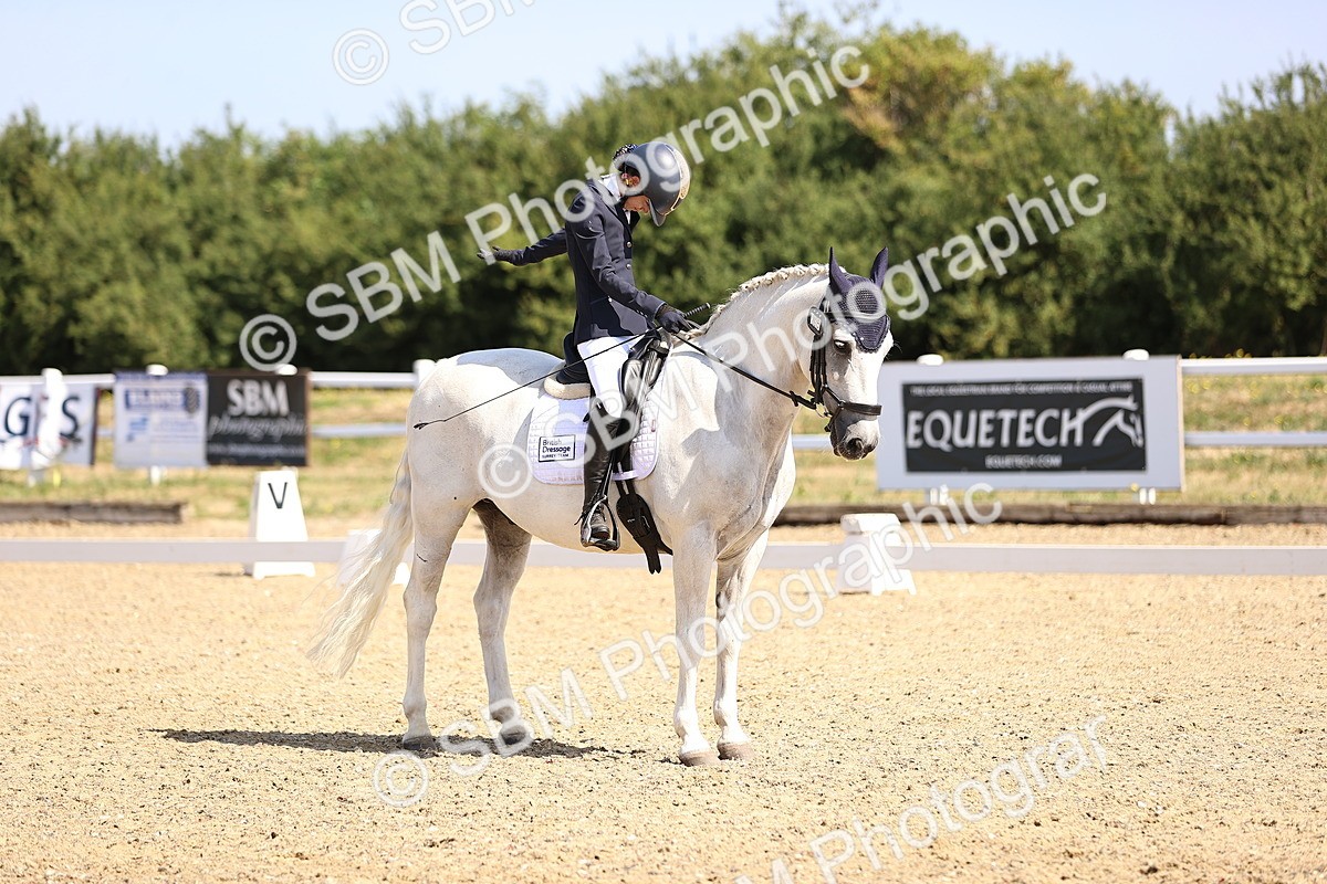 SBM_009225 - Novice 5 - 9.50-10.53