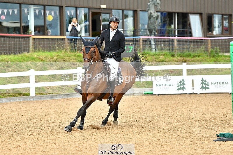 230721A-144521-07078 - Cls 22, 1 Star Gold 1.30m