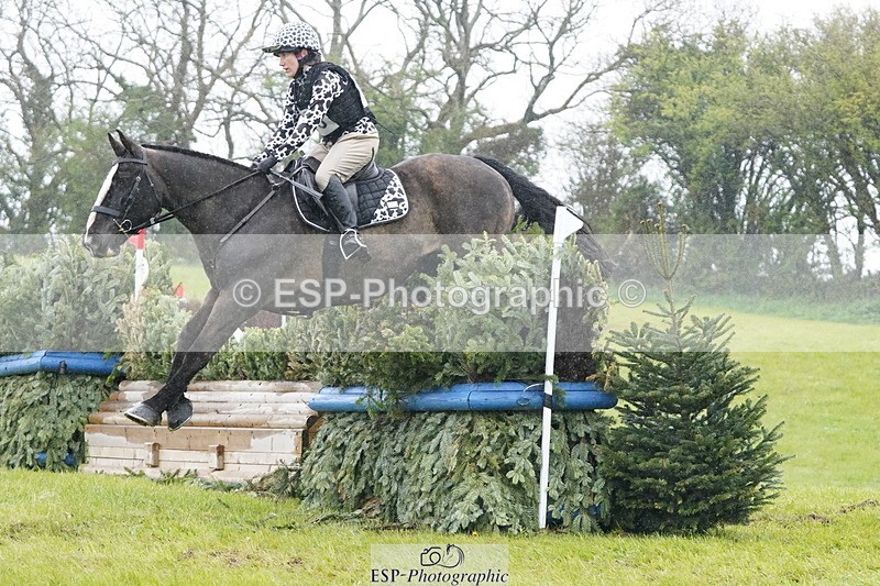 250418-141636-05221 - 216-Kt.English-Baillie-CRISTAKELL.MR..DOUGAL