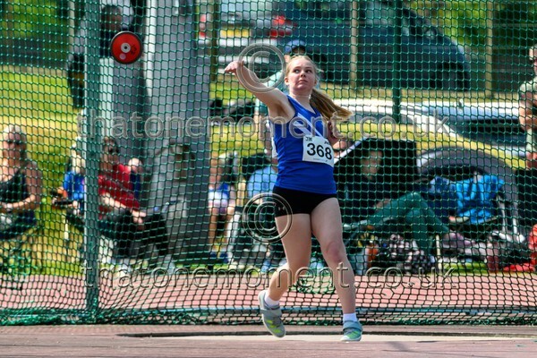 West25Sat-927428 - Field Female