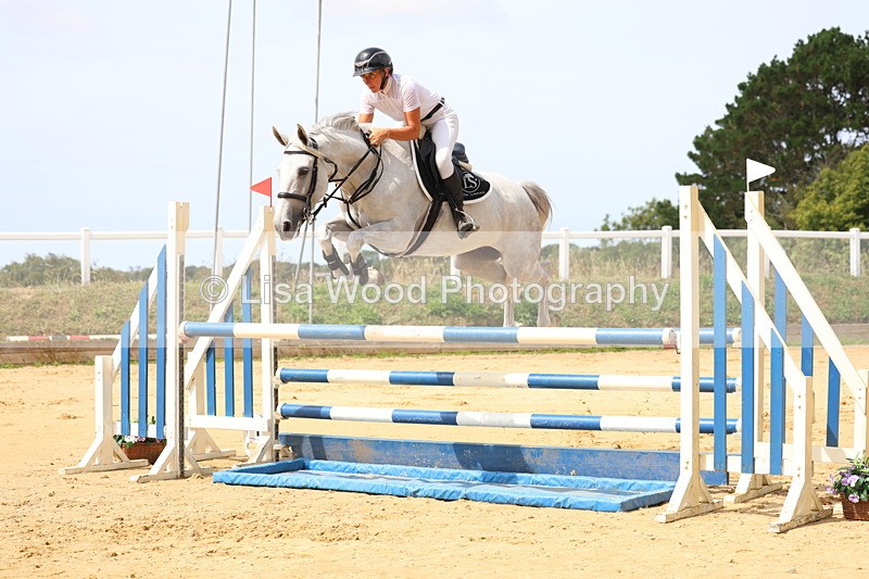 3E7A4109 - Class 7: Senior Newcomers/1.10m open