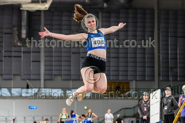 AgeInd25SUN-912255 - Field Female