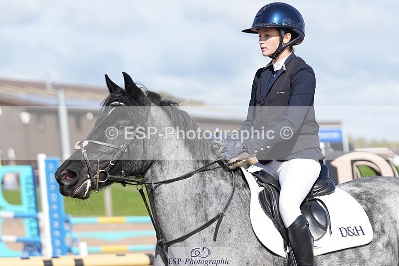 250921-113716-02509 - Cls 6 Pony Newcomers and 1m