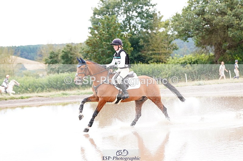 250802A-135514-04892 - A-042-Pippa.Krzywiec-LIMITED.EDITION