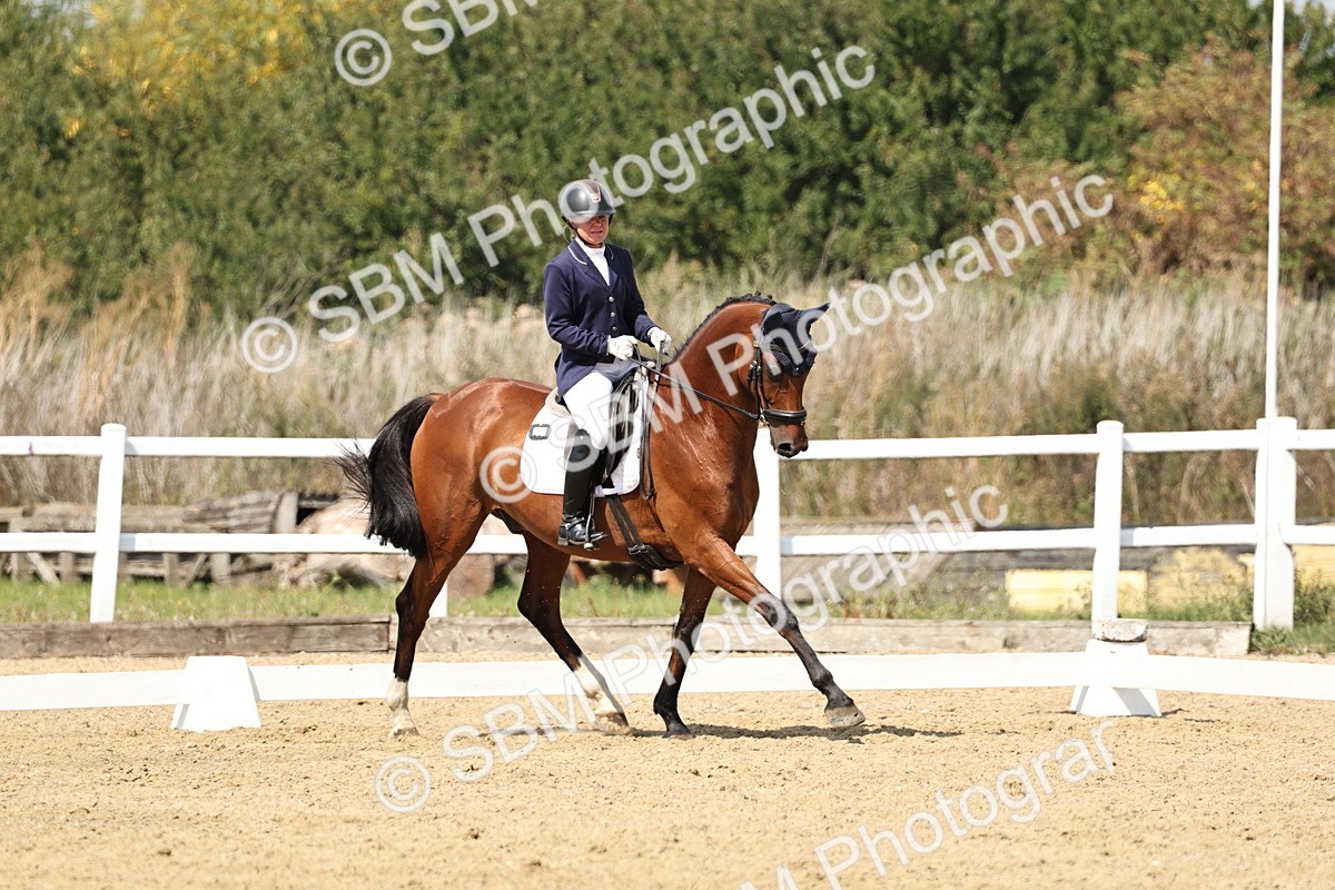 SBM_018674 - Class 16 - Novice 5 - 12.08-13.11