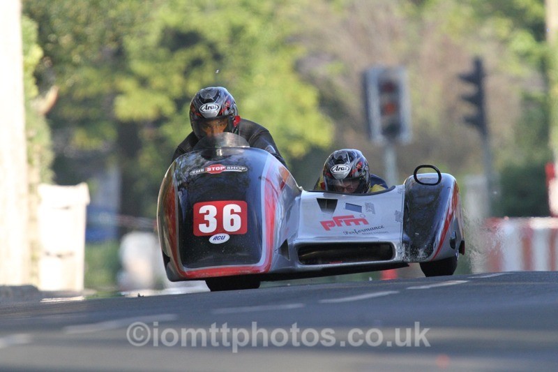 IMG_5545 - Thursday Practice - TT 2013 Side Car