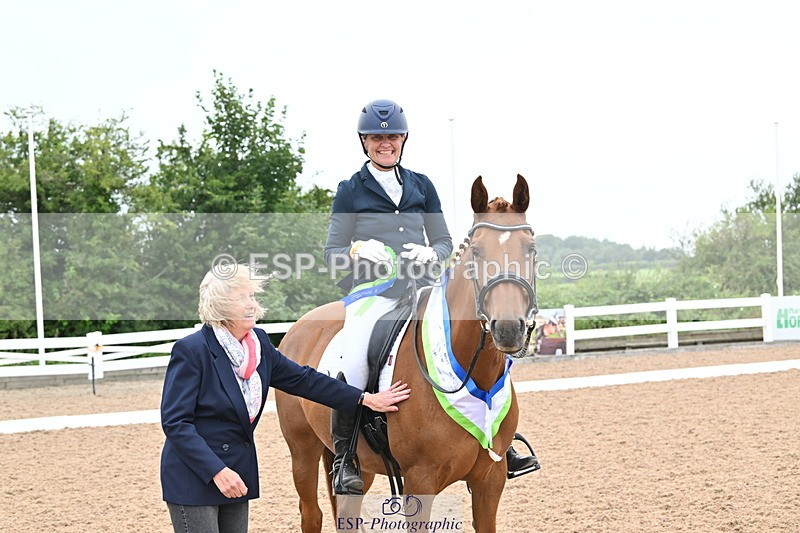 240815A-131152-01203 - Cls 8-P Freestyle Medium Silver