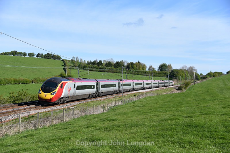 JL - 26.4.17 390008 1M07 0630 Glasgow - Euston, Milnthorpe - West Coast Main Line (north to south)