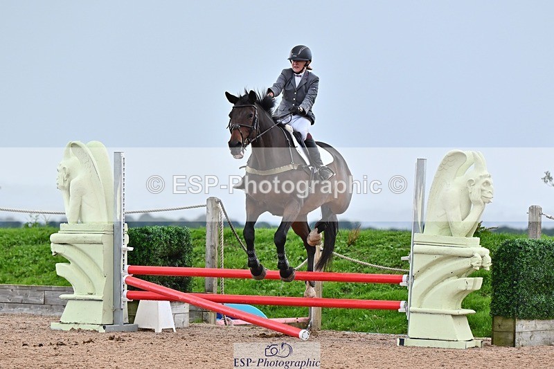 250912-152741-05069 - Cls 17 Chard 1m Speed Derby