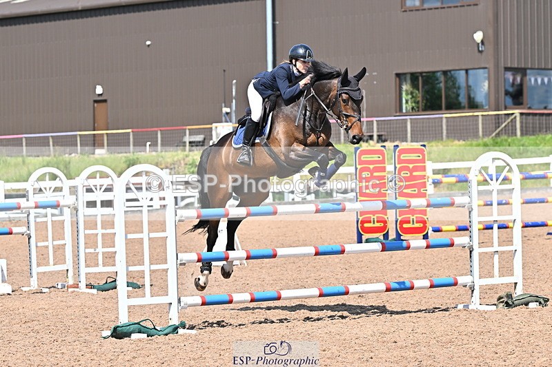 240619A-154756-00982 - Cls 5 Snr Foxhunter and 1.20m Open