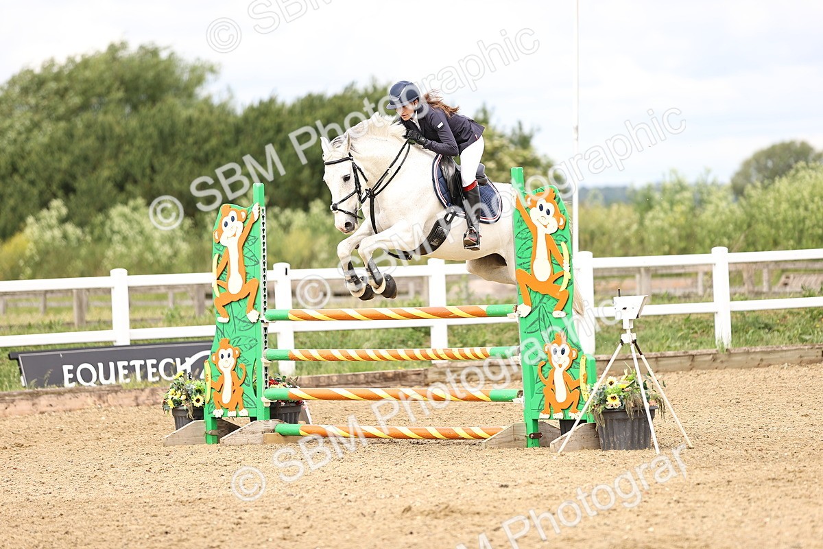SBM_007275 - Class 18 - Senior 1.05m