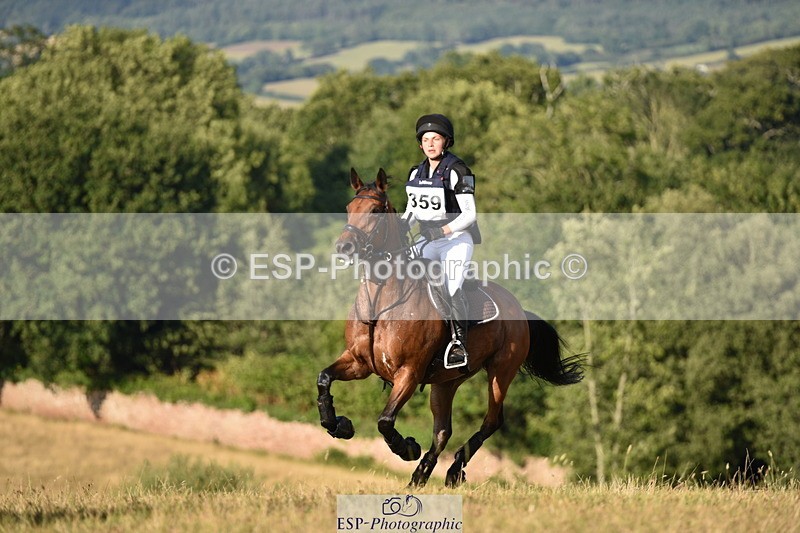 250802A-183420-09206 - H-359-Sophie.Walker-HEARSAY.CHITCHAT