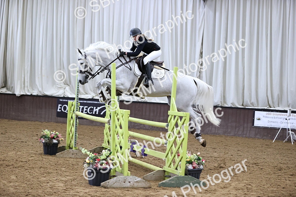 SBM_001868 - Class 4 - Senior Newcomers - 1.10m Open