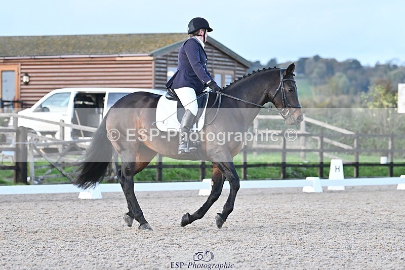 231105-160956-04040 - Cls 4 Novice 24 15.24 to 16.35 break