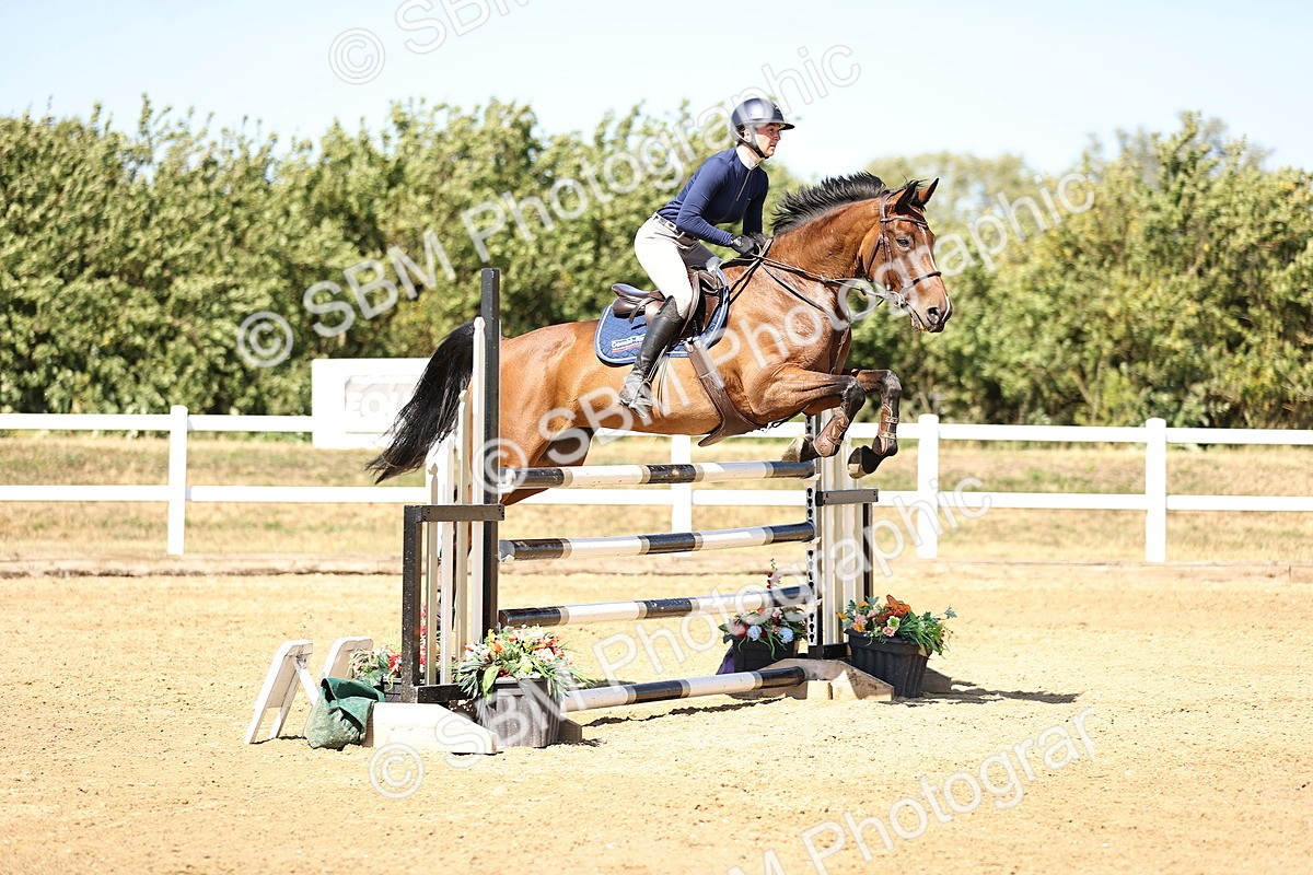 SBM_015406 - Class 16 - Senior foxhunter - 1.20m Open