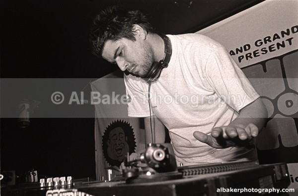 10 quantic - Friends-&-Family @ the-roadhouse 31.01.04