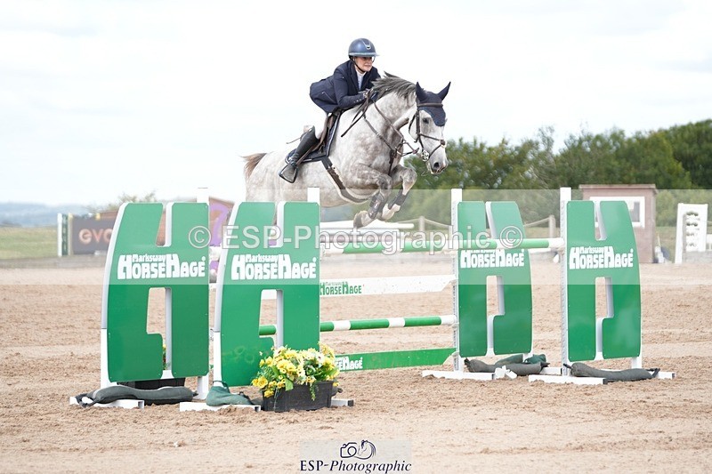 250801-105554-04819 - Cls 14 Snr Fox 1st Rnd