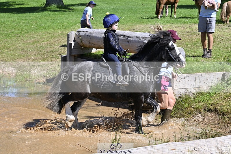 240728B-111638-01401 - Gemma's Group XC