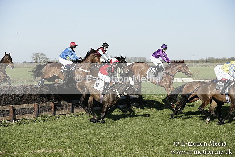 PtP 250317 463 - V.W.H. Hunt Point-to-Point Siddington 25/03/17