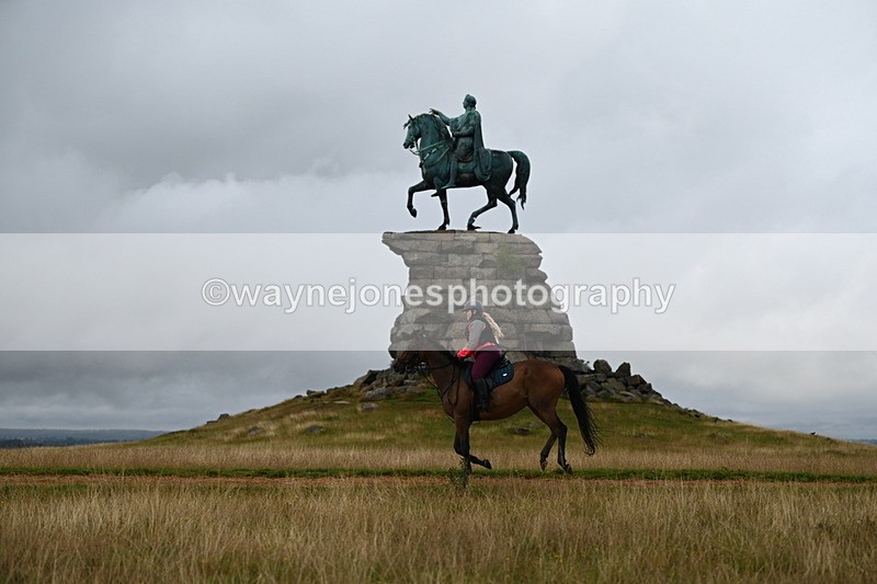 DSC_3946 - Time at Statue 14:56 to 15:05