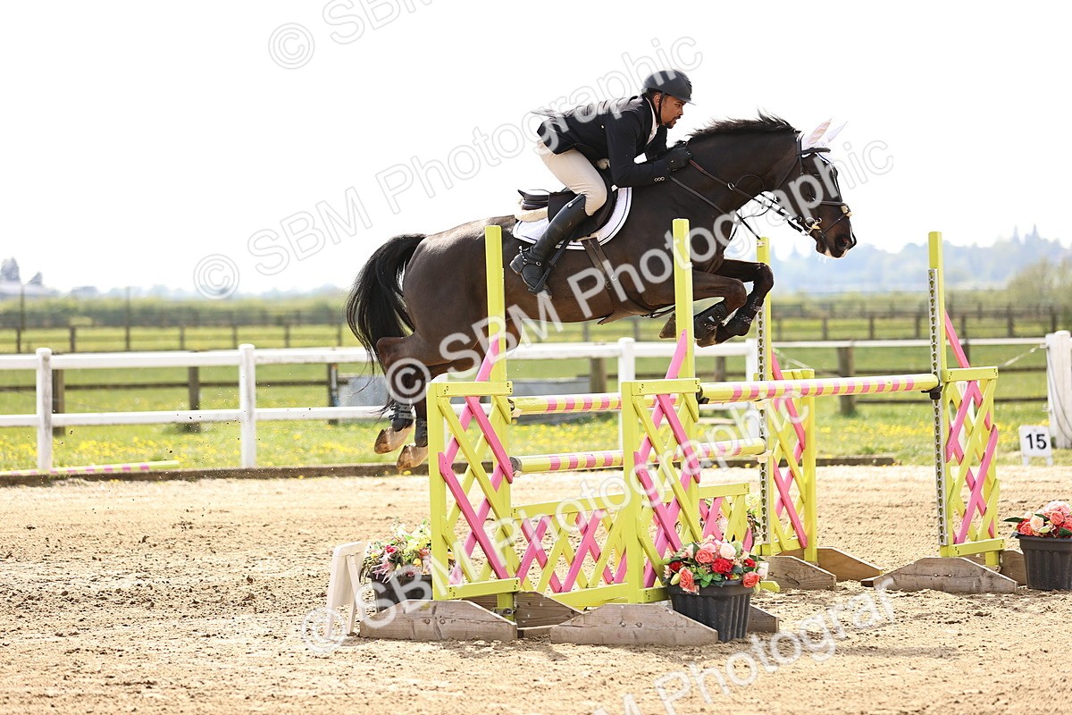  - Class 13 - Senior Foxhunter - 1.20m