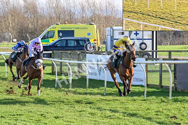 270224-Race 3-Chase A Fortune-3369 - Race 3