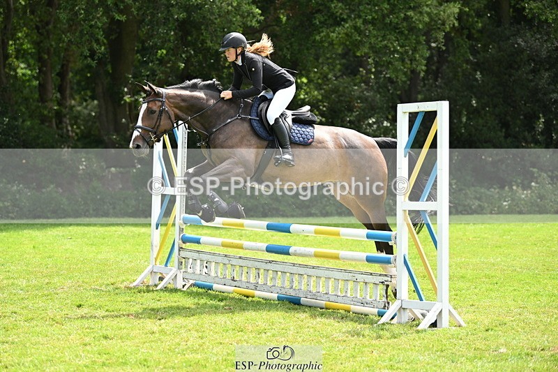 250704A-113058-07278 - Cls 25 Snr British Novice and 90cm