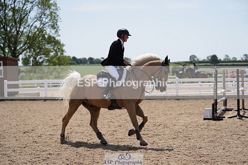 230528A-130248-07214 - Cls 33 95cm Amateur Quali