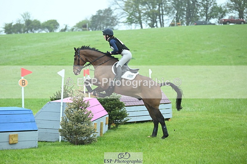 250418-102217-01151 - 101-Katie.Corbin-SPORTSFIELD.U2