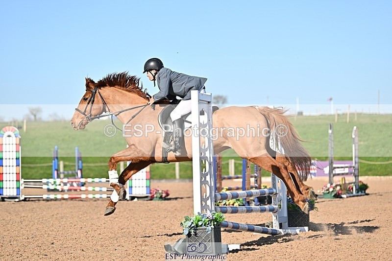 250401-170319-00251 - 70cm classes